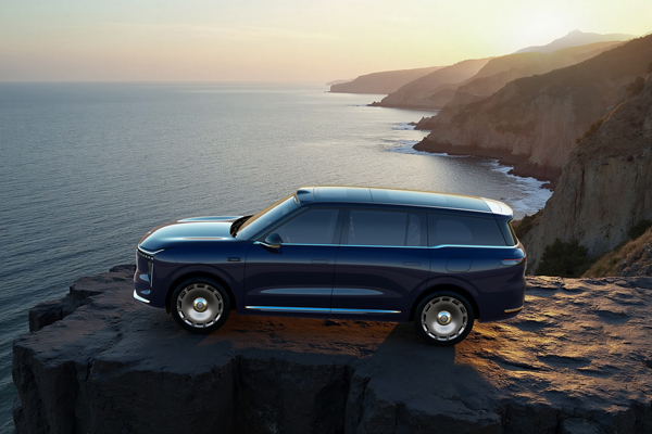 33.69万元起，上汽旗舰?智己LS9正式开启预售 以全球巅峰科技，颠覆30万级大六座SUV格局