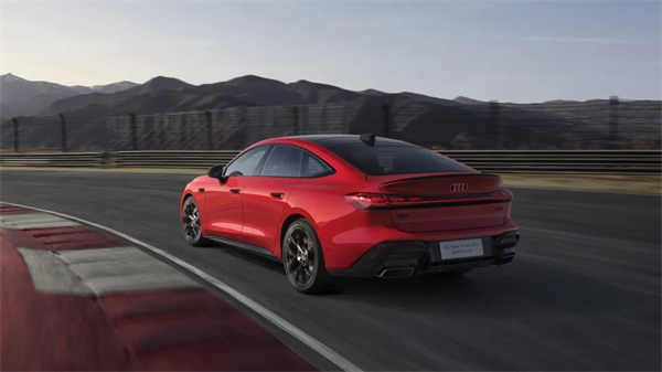 全新上汽奥迪A5L Sportback正式上市，限时臻享价25.99万元起