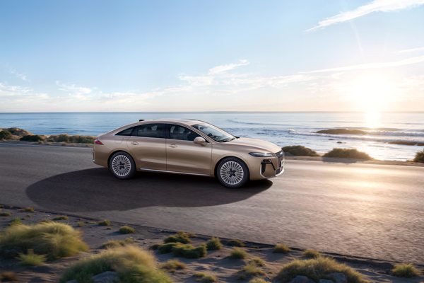 荣威M7 DMH重磅上市，限时美好价8.58万元起享新能源时代家轿王